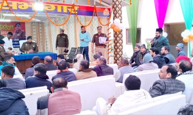 वार्षिक निरीक्षण: एसएसपी ने कोतवाली देवरनियां की व्यवस्था को परखा, लापरवाही में इनपर गिरी गाज, उत्कृष्ट कार्य पर छह पुलिसकर्मी पुरस्कृत