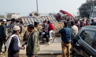 हाईवे पर ट्रैक्टर-ट्राली पलटी, आधे घंटे जाम रहा हाइवे, बड़ा हदसा टला