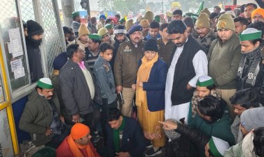 किसानों का टोल माफ करना उनका हक: भानु, मुंडिया मुकर्रम टोल पर किसानों ने किया धरना प्रदर्शन