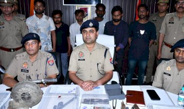 तमंचे, बंदूकें और एक खंडहर, पुलिस ने किया अवैध असलहा बनाने वाले गैंग का पर्दाफाश
