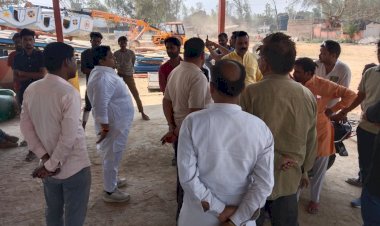 रामलीला स्थल में बिना परमिशन लग रही नुमाइश, हिंदू पक्ष के लोगों में आक्रोश