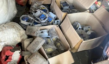 बिजली विभाग मीटर घोटाला: बड़े साहब सेट, छोटे की कुर्बानी...