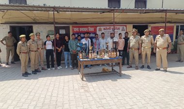 कैफे की आड़ में चल रहे हुक्का बारों पर ताबड़तोड़ छापे, सात सील, 13 गिरफ्तार