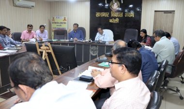 मानक के अनुरूप वसूली व राजस्व एवं फौजदारी मामलों का निस्तारण हो: जिलाधिकारी