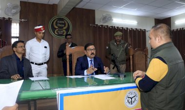 डीएम ने की एसआईआर  कार्यों की समीक्षा