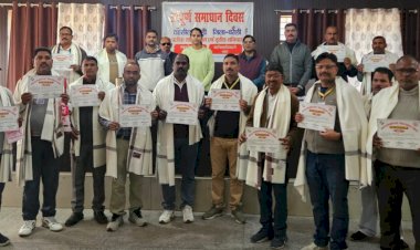 बहेड़ी में बीएलओ सम्मानित