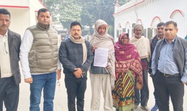 मुकेश हत्याकांड में परिजनों ने SSP से लगाई न्याय की गुहार