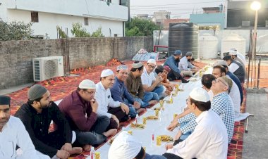 आफताब आई केयर सेंटर में रोज़ेदारों के लिए खास इफ्तार, भावुक माहौल ने छुआ दिल