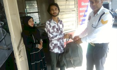 ईमानदार सिपाही ने लौटाया लाखों का बैग, भावुक हुआ दंपति