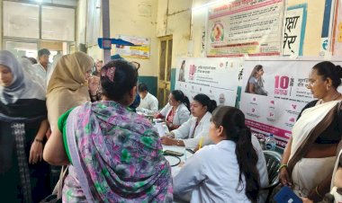 मीरगंज में प्रधानमंत्री सुरक्षित मातृत्व अभियान के 10 साल पूरे होने पर स्वास्थ्य केंद्रों पर गर्भवती महिलाओं की मुफ्त जांच