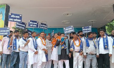राम मंदिर ट्रस्ट में बदलाव की मांग, वक्फ बोर्ड में गैर-मुस्लिमों की नियुक्ति का विरोध