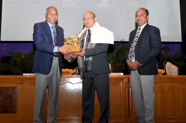 पशु चिकित्सक बेजुबान जानवरों के दर्द और भाषा समझते हैं: डॉ. तरुण श्रीधर