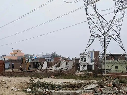 बीडीए की कार्रवाई जारी, चार अवैध कॉलोनियों पर चला बुलडोजर