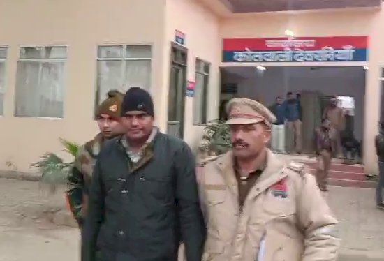 रिश्वत का खेल, जीरो टॉलरेंस नीति फेल..., 50 हजार की रिश्वत में यूपी पुलिस का दरोगा गिरफ्तार
