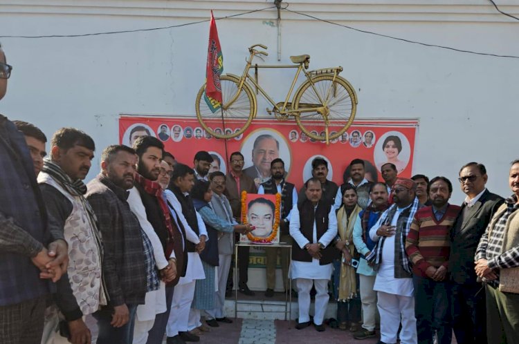 छोटे लोहिया के रूप में थी जनेश्वर मिश्र की पहचान: शिवचरण