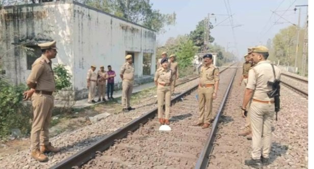 चलती ट्रेन से गिरकर पीएसी जवान की मौत, मुख्यमंत्री आवास पर तैनात था सिपाही, होली पर घर लौटते समय हुआ हादसा