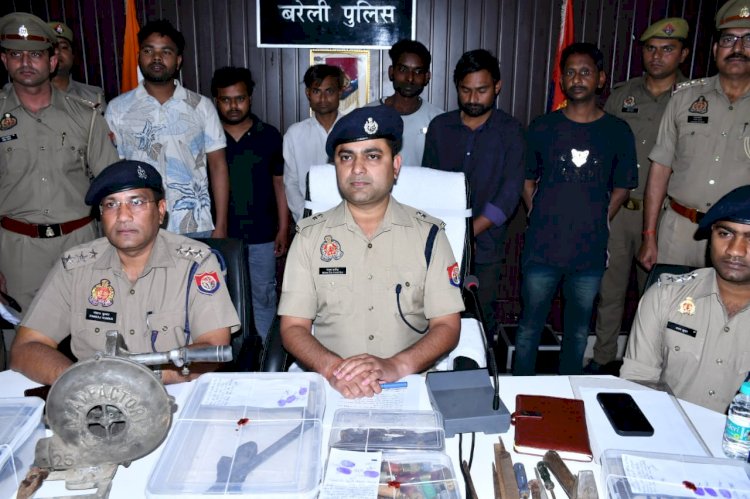 तमंचे, बंदूकें और एक खंडहर, पुलिस ने किया अवैध असलहा बनाने वाले गैंग का पर्दाफाश