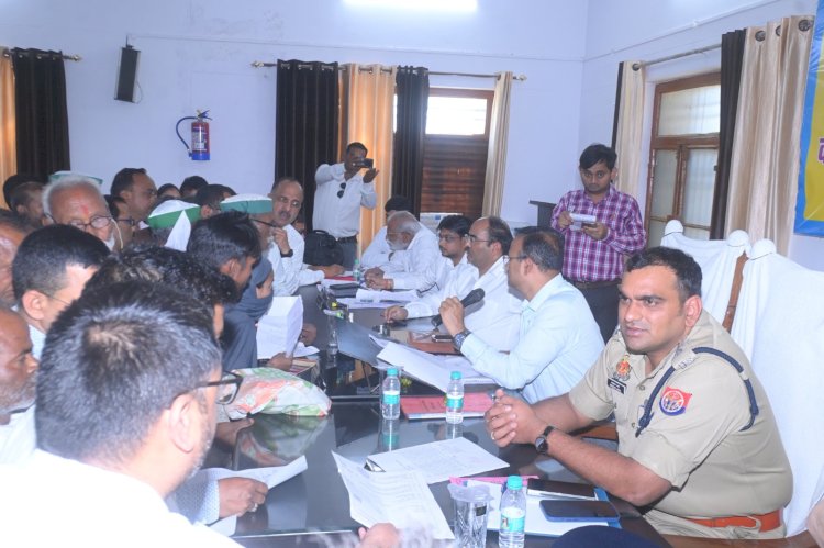 एसएसपी और डीएम का सशक्त समाधान मॉडल