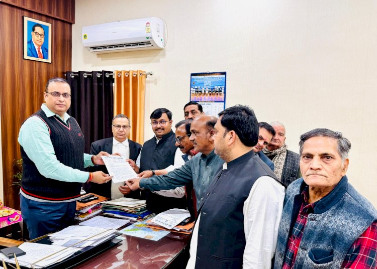 एसआईआर में अनियमितता को लेकर एडीएम से मिले कांग्रेसी, उठाई समस्याएं