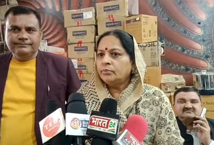 सपा सांसद कुंवरानी रुचि वीरा ने किया चौधरी ट्रेडर्स शोरूम का उद्घाटन, सस्ते दामों पर मिलेंगे ब्रांडेड अप्लायंसेज