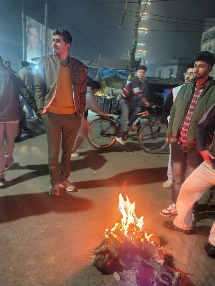 उपजिलाधिकारी नवाबगंज ने सैंथल में अलाव व रैन बसेरे का किया औचक निरीक्षण