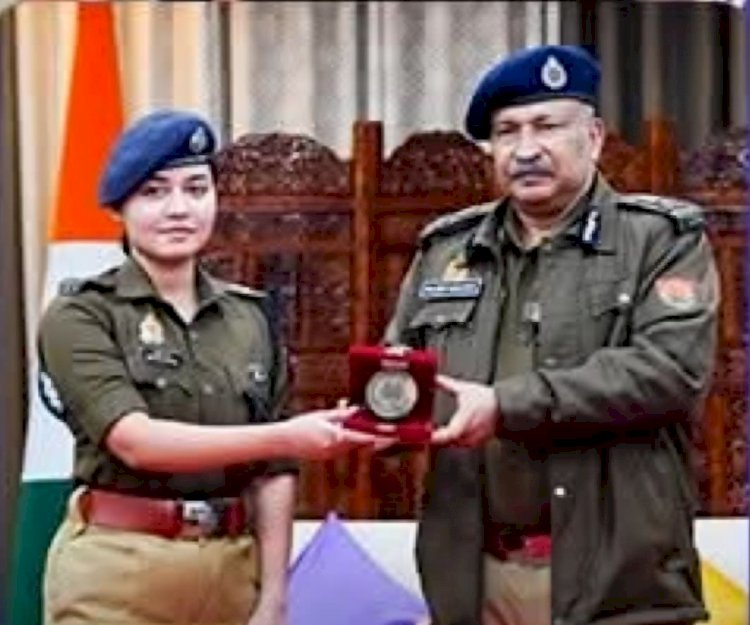 वर्दी को मिली डिजिटल शक्ति