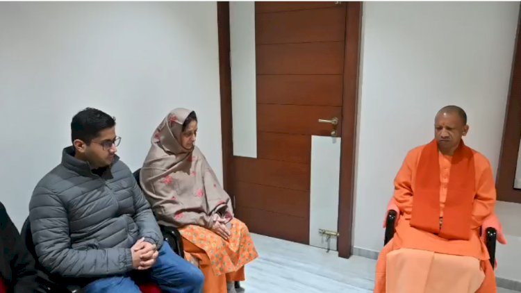 सीएम योगी ने दिवंगत विधायक डॉ. श्याम बिहारी लाल को दी श्रद्धांजलि