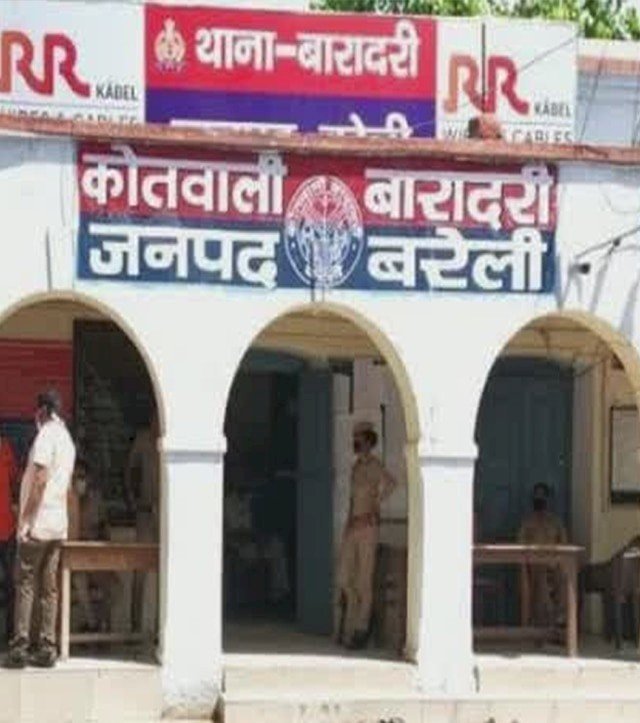 शोक में डूबी विधवा को परिवार सहित दबंगो ने किया बेघर