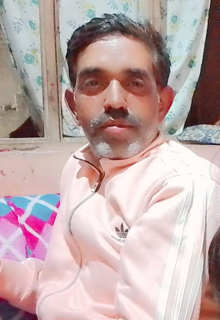 मीरगंज में कार की टक्कर से युवक की मौत