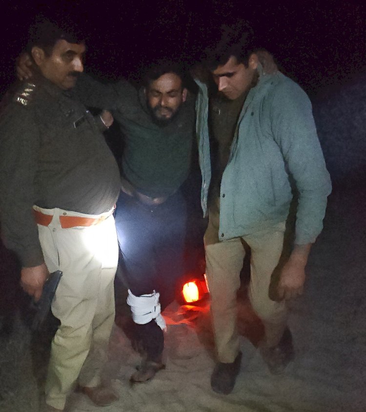 मुठभेड़ में दो शातिर चोर दबोचे