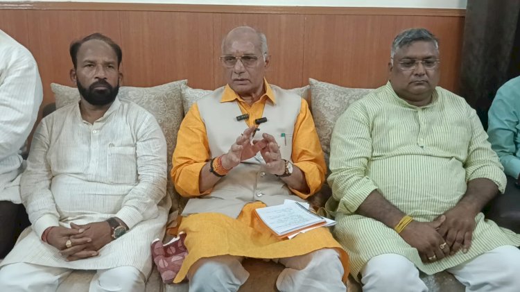 सावन और कांवड़ यात्रा की तैयारियों पर कैबिनेट मंत्री धर्मपाल सिंह की समीक्षा, अधिकारियों को दिए सख्त निर्देश