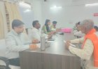 मीरगंज समाधान दिवस में शिकायतों की भरमार, अफसर सख्त