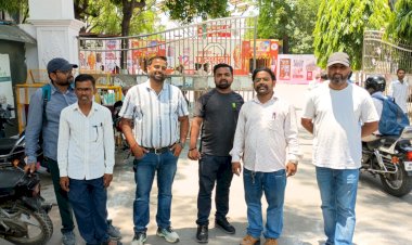 बरेली: पीएम सूर्य घर योजना में बैंकों की मनमानी के खिलाफ सोलर वेंडर संघ ने मुख्यमंत्री के नाम डीएम को सौंपा ज्ञापन