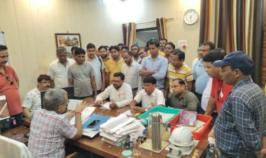 रेलवे मजदूर यूनियन ने 16 मांगों का सौंपा ज्ञापन
