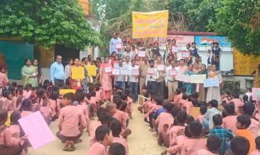 विधायक डॉ. राघवेन्द्र शर्मा ने स्कूल चलो रैली को दिखाई हरी झंडी