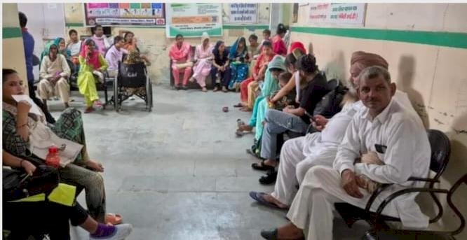 मथुरा जिला अस्पताल में बदहाली: अल्ट्रासाउंड के लिए 5 दिन की लंबी वेटिंग, मजबूरी में महंगे प्राइवेट सेंटर्स जा रहे मरीज