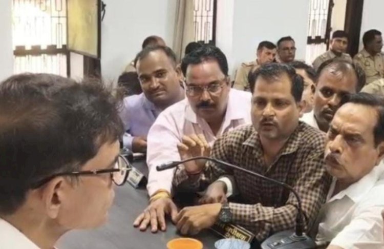 बीसलपुर तहसील में अधिवक्ताओं का अनोखा विरोध, बोले- 'रिश्वत की रेट लिस्ट ही जारी कर दीजिए'