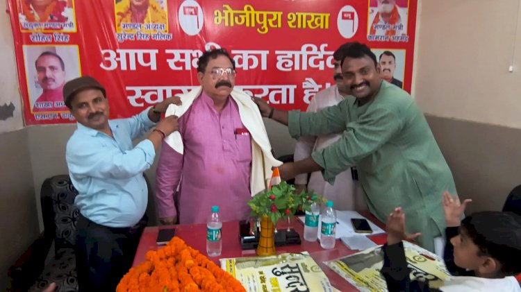 भोजीपुरा में रेलवे मजदूर यूनियन की बैठक, महामंत्री बसंत चतुर्वेदी का हुआ स्वागत